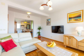 Отель Apartment A&A  Каштел Камбеловац